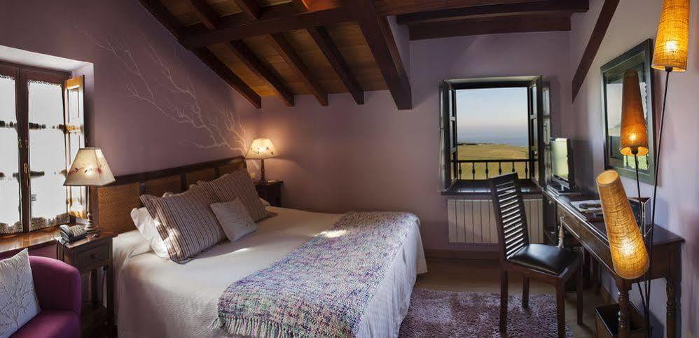Hotel Pleamar Puerto de Vega Εξωτερικό φωτογραφία